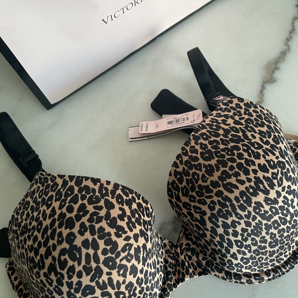 NWT Victoria's Secret 34d black leopard print underwire lightly lined bra - Picture 12 of 12